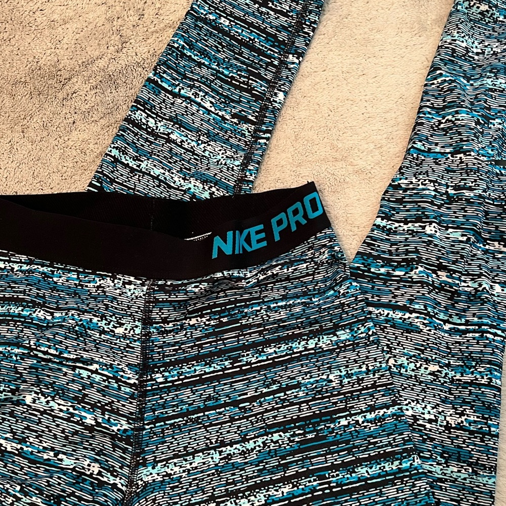 NIKE LEGGINGS